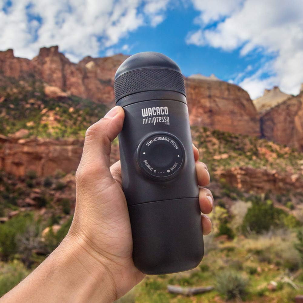 Minipresso NS: macchina da caffè portatile per l'espresso in movimento